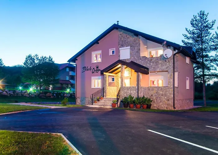 Black Queen Guesthouse