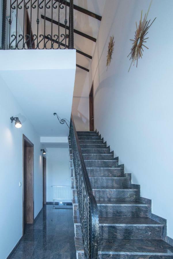 Black Queen 4* Grabovac (Karlovac)